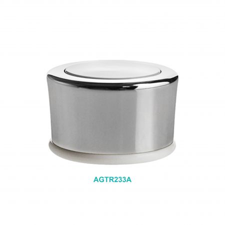 Capuchon en aluminium cosmétique.