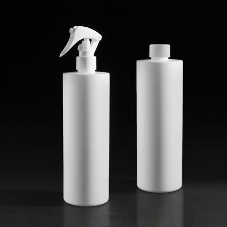 Bouteille en plastique ronde de 500 ml avec pulvérisateur